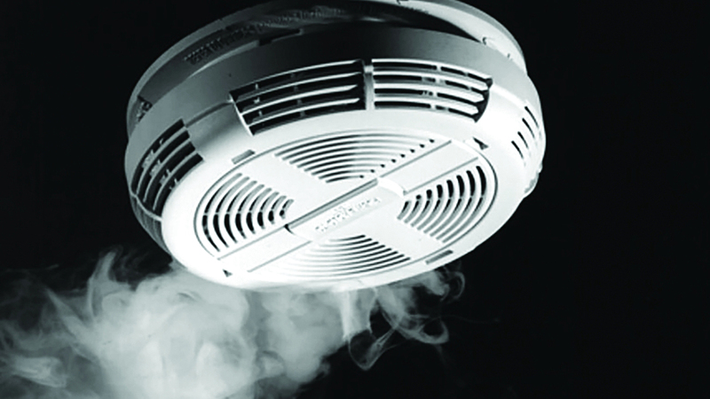 كيفية إيقاف جرس إنذار الحريق الكاذب وتجنب الإنذارات الكاذبة 