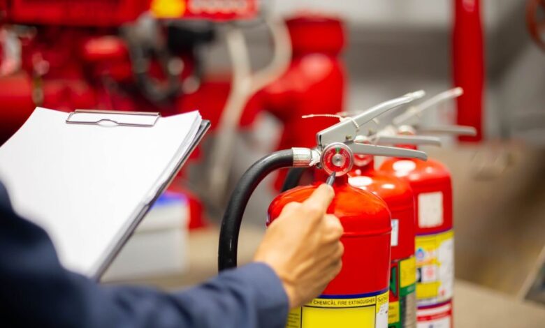 5 علامات لتلف طفاية الحريق: متى يجب استبدالها فوراً؟